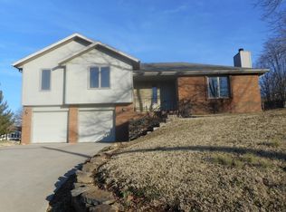 4303 S Elmview Ave, Springfield, MO 65804