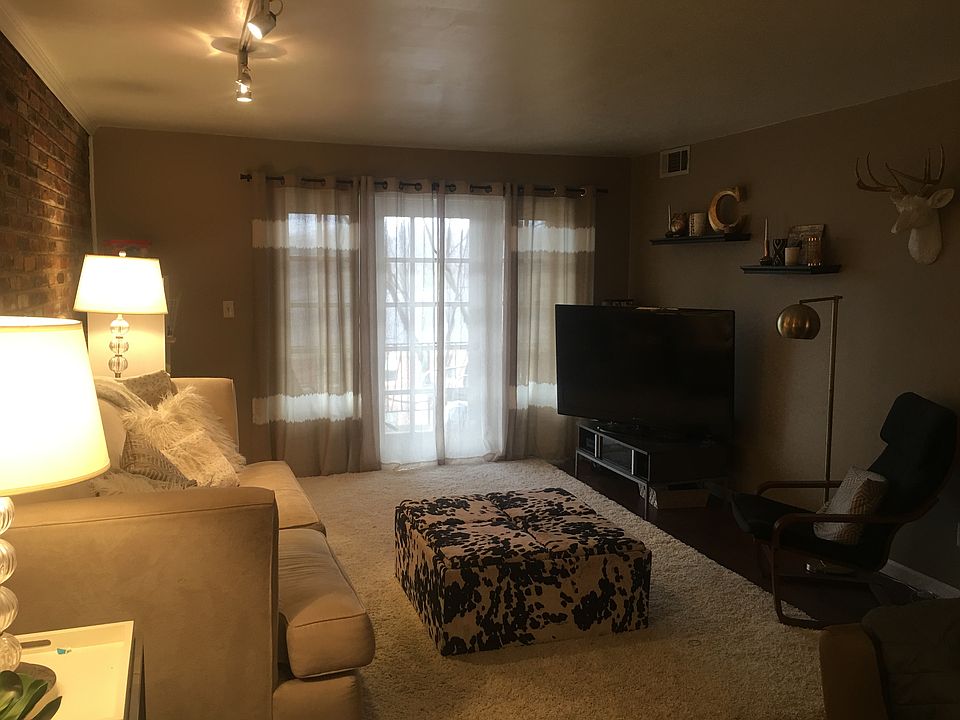 1st image of 1070 Chatham Park Dr APT D