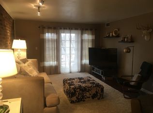 1070 Chatham Park Dr APT D, Pittsburgh, PA 15216