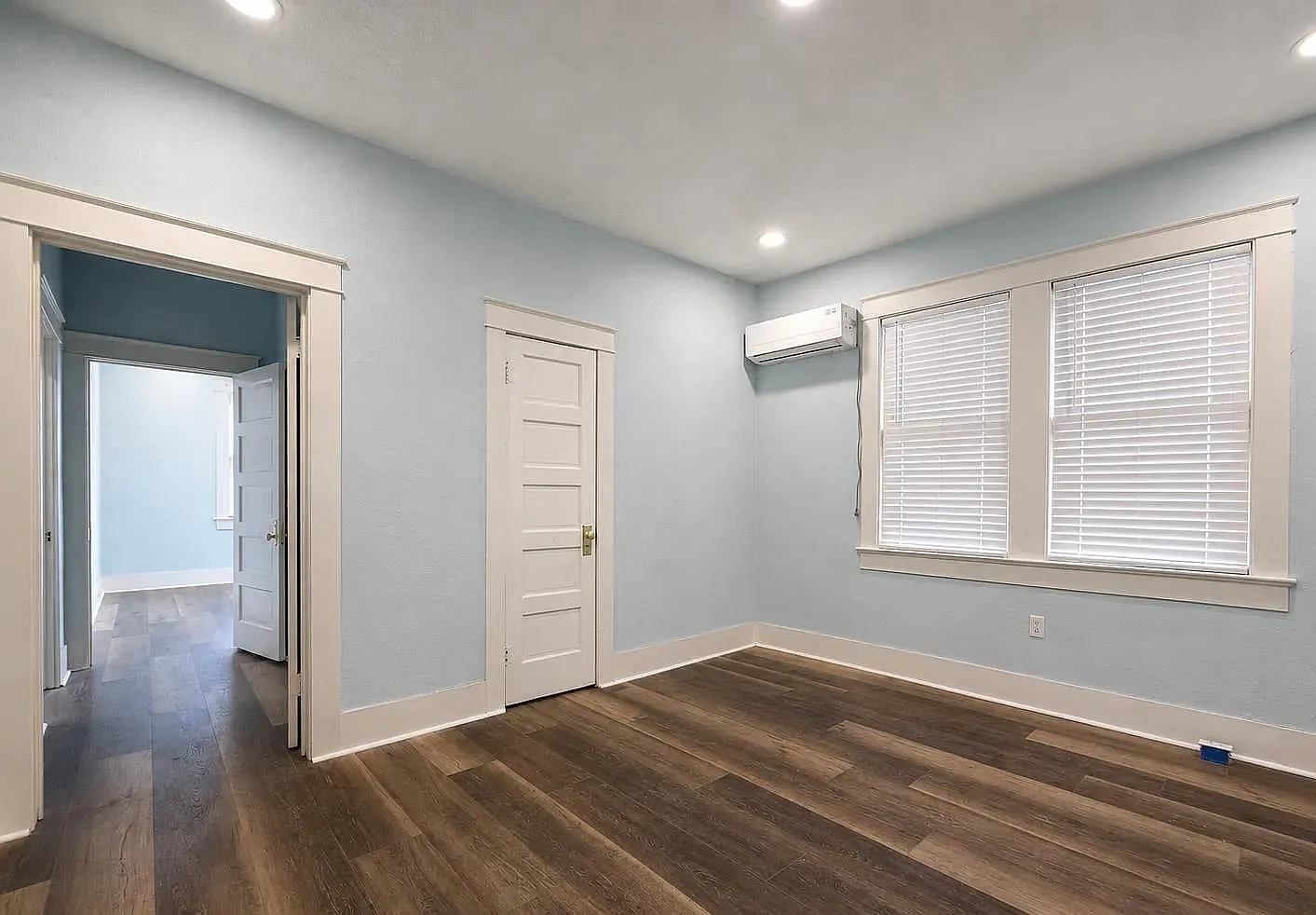 2 bed, 1083 sqft, $1,300 — Photo 4