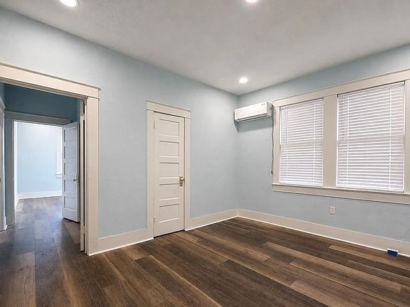 4th image of 2145 Cherry St