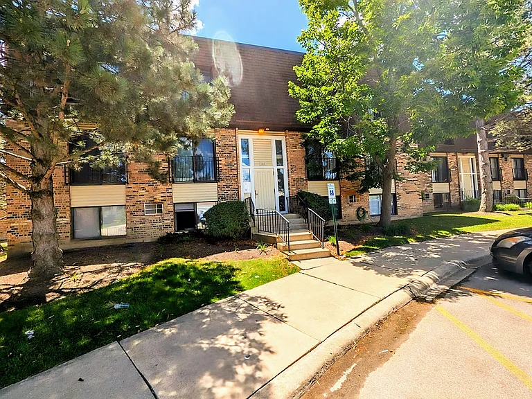 165 N Waters Edge Dr #102 — Photo 1