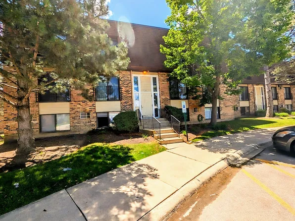 165 N Waters Edge Dr APT 102, Glendale Heights, IL 60139