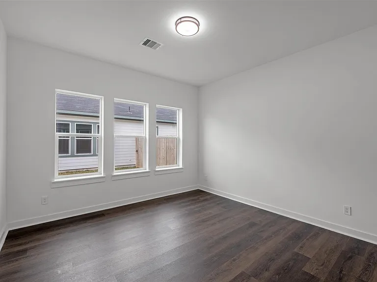 7430 Avenue E — Photo 12