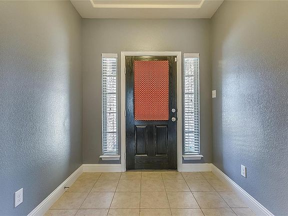 4th image of 4828 Lazy Oaks St