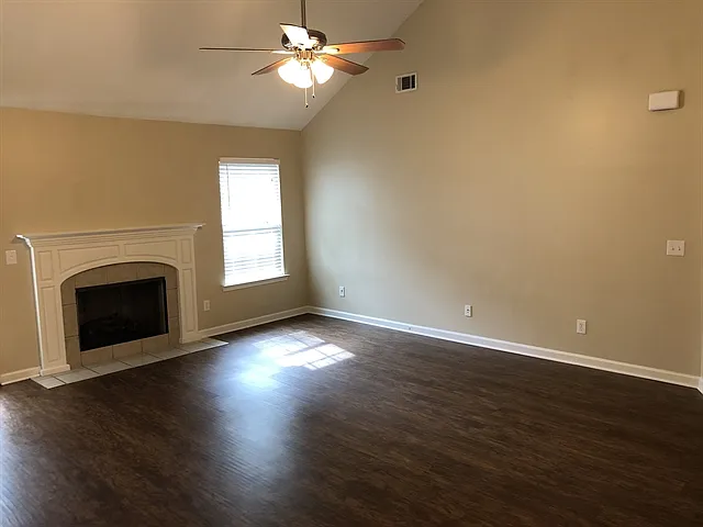175 Huger St — Photo 3