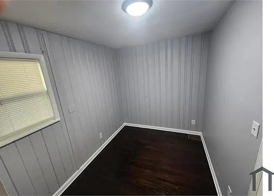 1021 Stonewall Dr SE — Photo 6