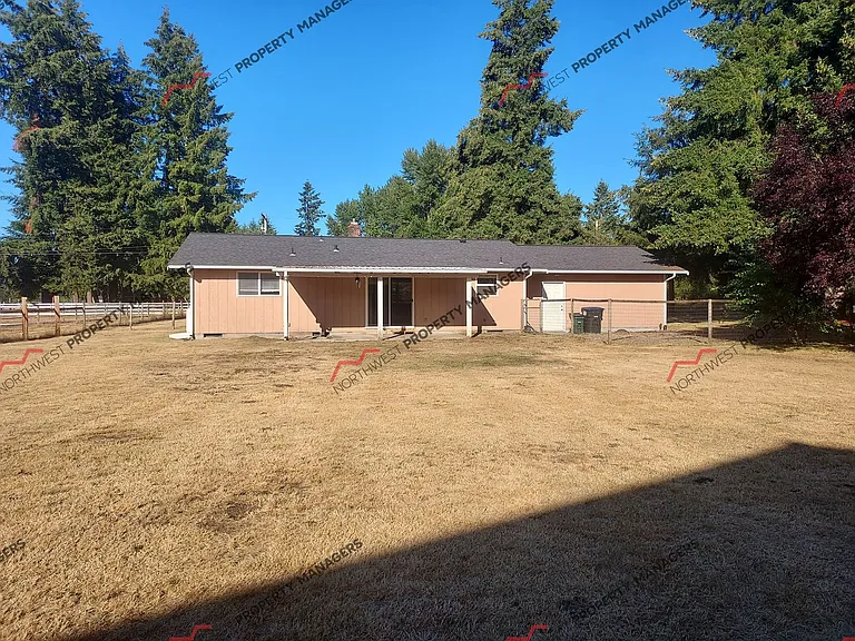 7149 Meridian Rd SE — Photo 6