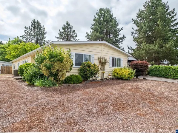 3800 S Mountain View Dr SE Unit 33, Albany, OR 97322