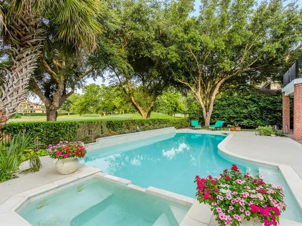 3407 Oakland Dr, Sugar Land, TX 77479