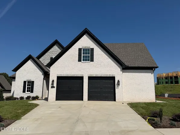 8831 Dancing Bear Ln, Knoxville, TN 37923