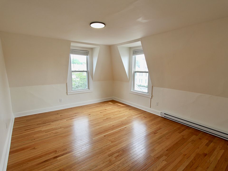 1st image of 111 Washington St APT 6