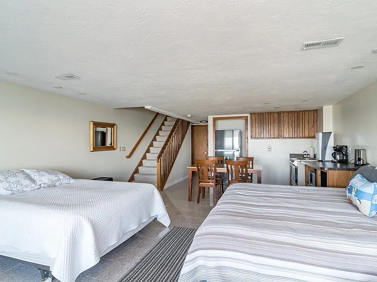 22 Oceanside Dr #22 — Photo 29