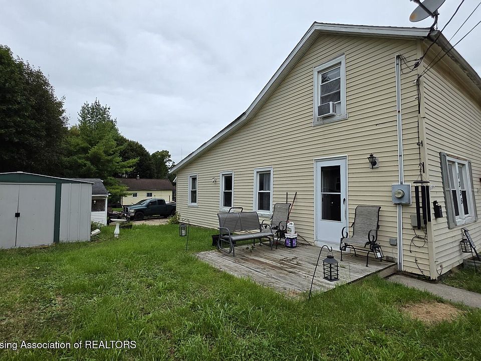 1st image of 1335 N Walnut St
