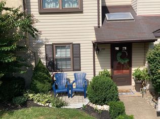 995 Browning Pl, Warminster, PA 18974