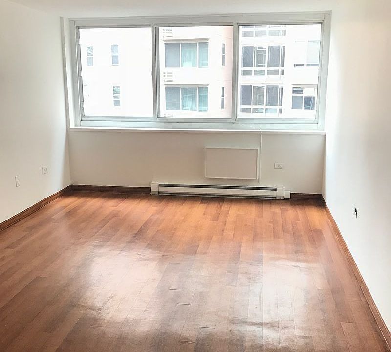 1st image of 546 Main St APT 721