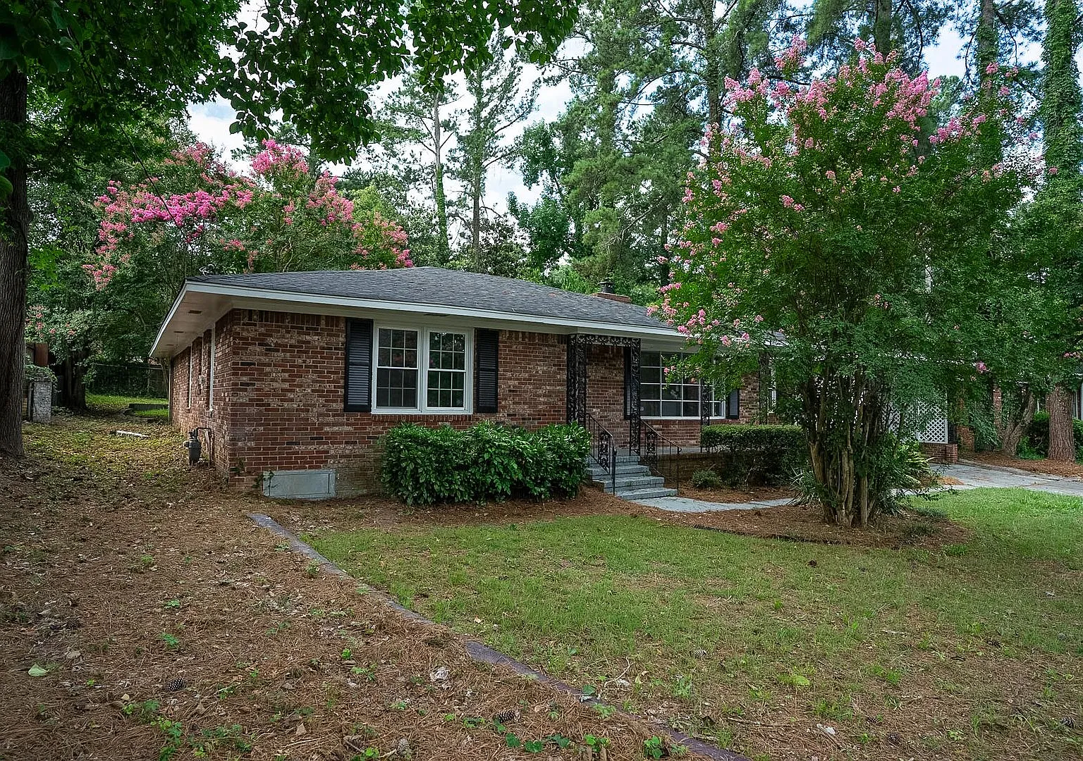 3120 Edinburgh Drive — Photo 3
