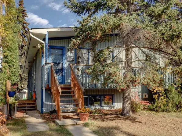 8636 S 47th Ave NW, Calgary, AB T3B 2A2