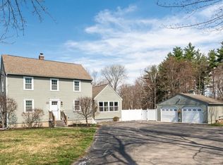 82 1/2 Hampstead Rd, Derry, NH 03038