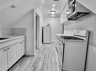 31-35 Norwood Ave, Staten Island, NY 10305