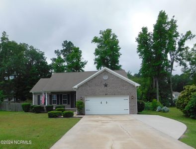 135 Lori Lane, Aberdeen, NC, 28315