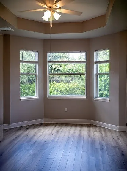 8610 Sumner Ave — Photo 6