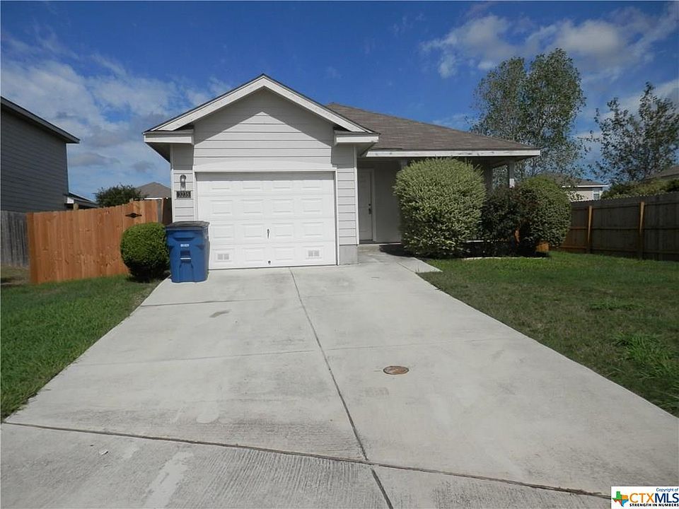 1st image of 3235 Blue Jay Dr