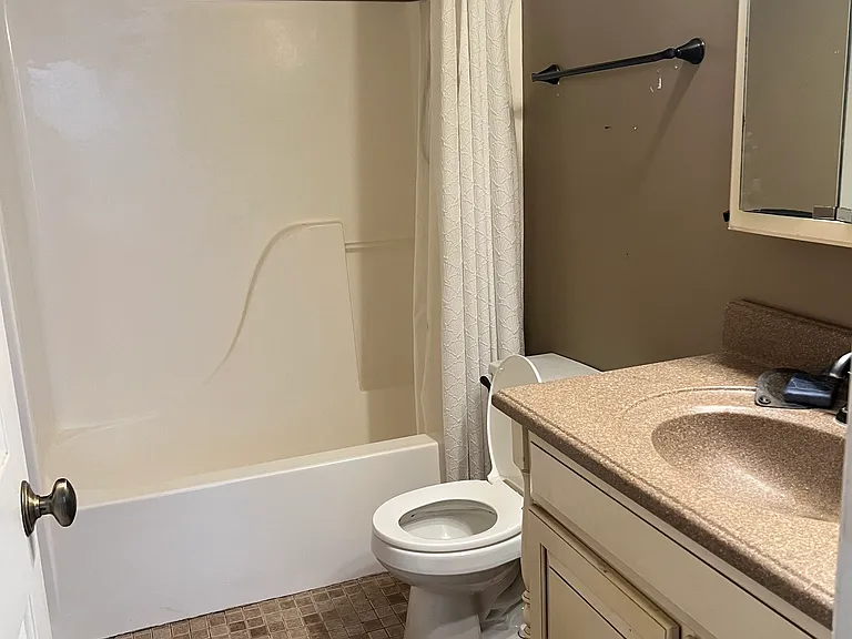 425 Polk Manor Dr — Photo 13