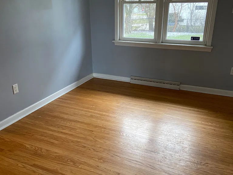 123 Seneca Dr — Photo 13