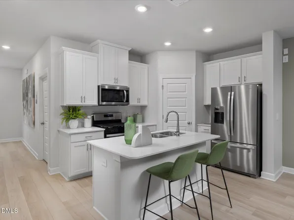 930 Broadleaf Trce, Mebane, NC 27302