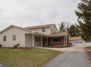 7174 Prospect Dr, Thurmont, MD 21788