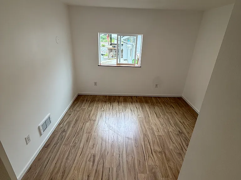 16420 6th Ave W #3 — Photo 7