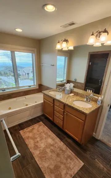 983 Craggy Pointe 30b B — Photo 11