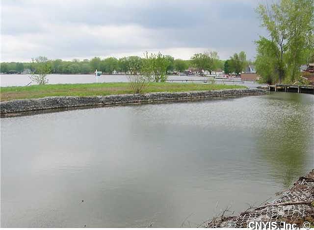 2nd image of 8524 Lakeshore Rd Lot 2