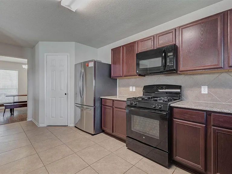 3027 Upland Spring Trce — Photo 8