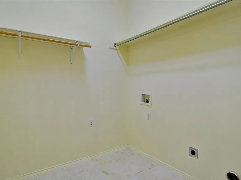 Oversized Laundry Room