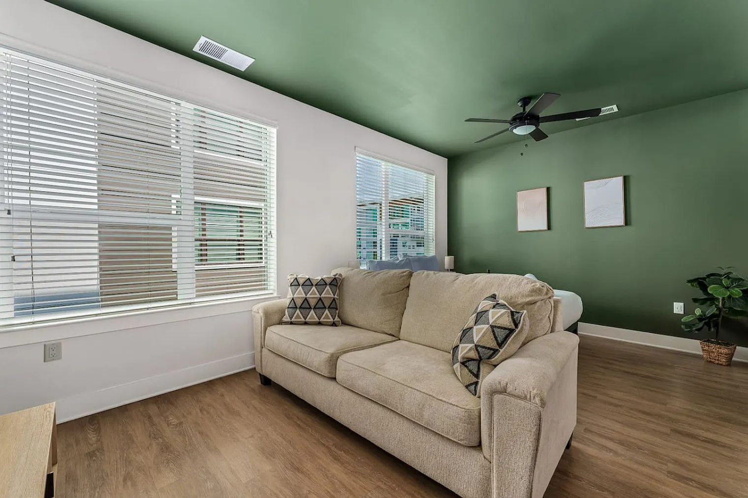 Studio, 1.0 bath, 602 sqft, $3,487 — Photo 1