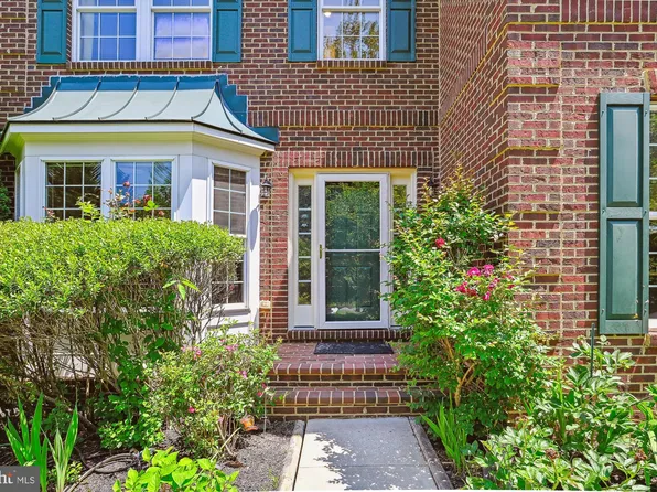 4325 Broadgate Cir, Ellicott City, MD 21043