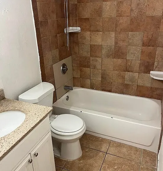 11218 Baywood St #2 — Photo 3