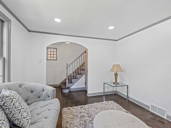 4th image of 3629 S 58th Ct