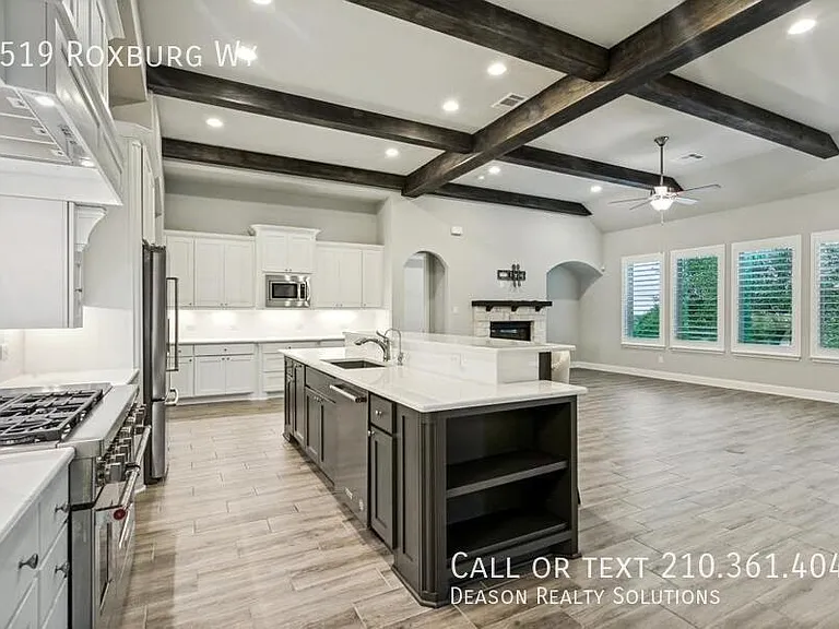 1519 Roxburg Way — Photo 7