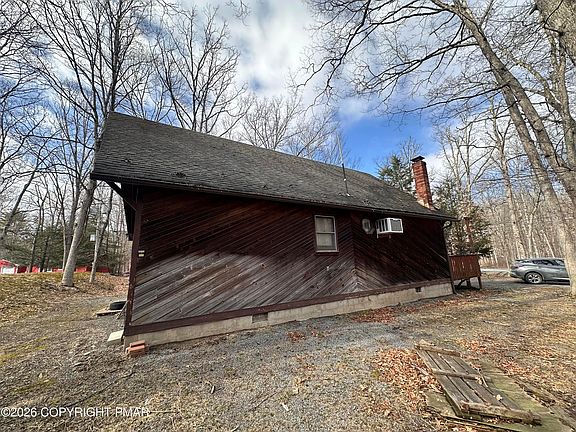 4th image of 1173 Coolbaugh Rd