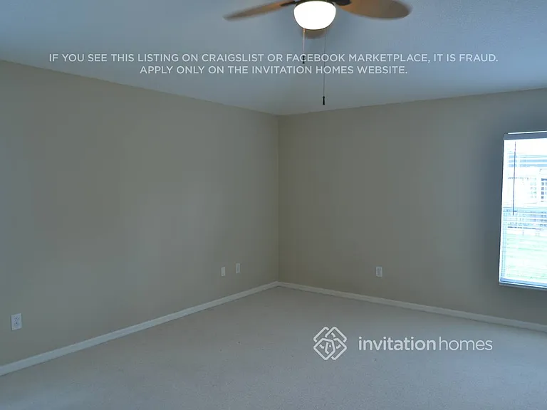 1021 Torreya Way — Photo 6