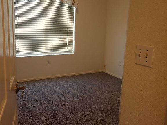 4th image of 3353 E Kalispell Ave