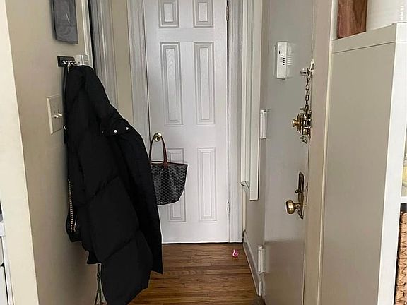4th image of 249 E 2nd St APT 1D