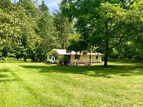 101 Center St, Gambier, OH 43022