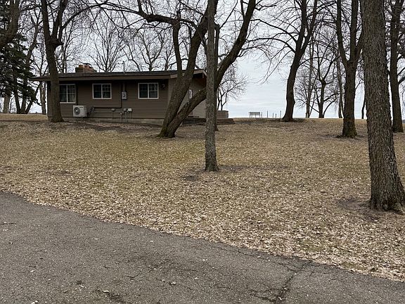 4th image of 10713 Mitchell Ln