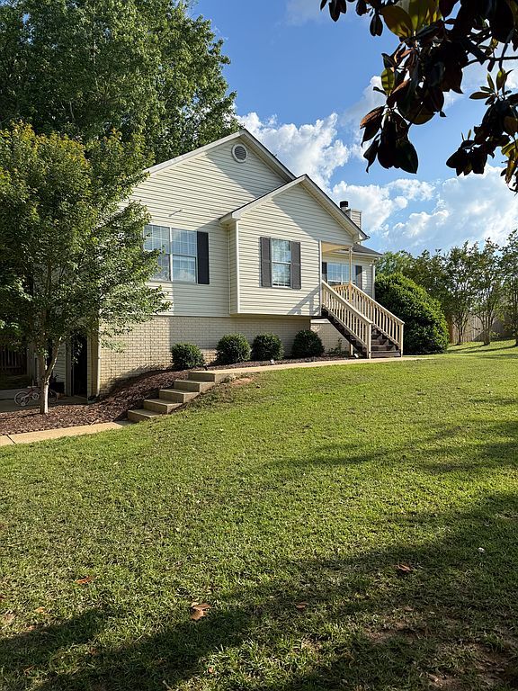132 Peeks Crossing Dr - Property Image