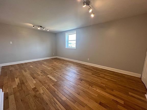 2nd image of 7528 Penn Ave APT 11