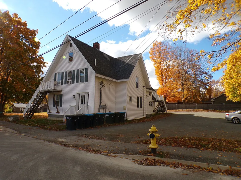 15 Pleasant St